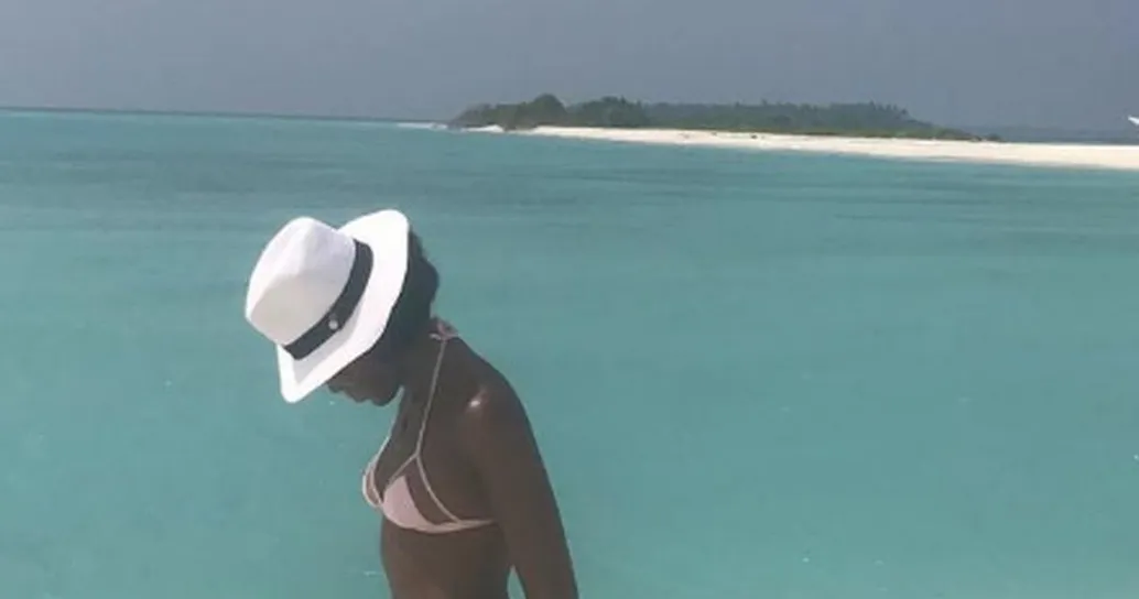 Naomi Campbell: i suoi sexy auguri arrivano dai social