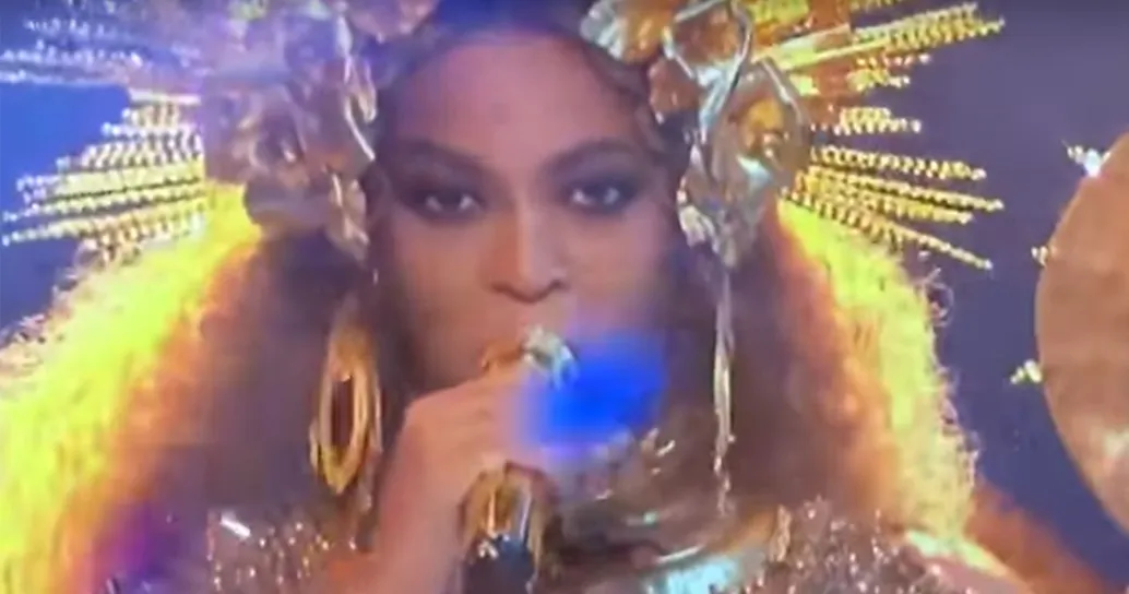 Ritocco alle labbra per Beyoncé? No, è la gravidanza…