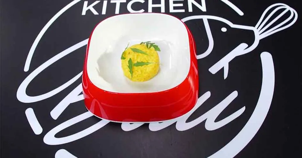 Finta pallina da tennis – Kitchen Bau & Miao