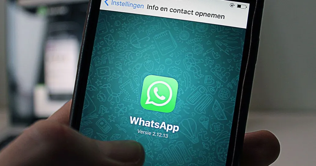 WhatsApp: un post mostra la versione dark dell’app di messaggistica