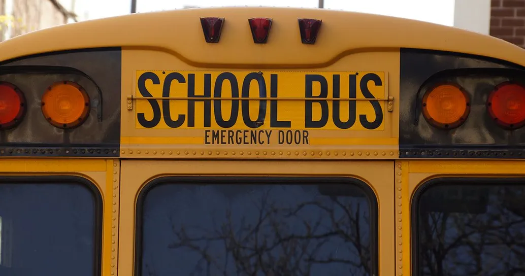 Fuga d’amore a 9 anni, bambino va dall’amichetta con l’autobus