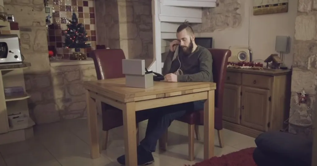 Il video più amato di Natale è costato solo 50 euro e ha commosso tutti