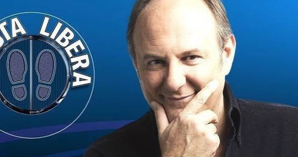 Scoop per Gerry Scotti a Caduta Libera: la concorrente si fidanza con il campione
