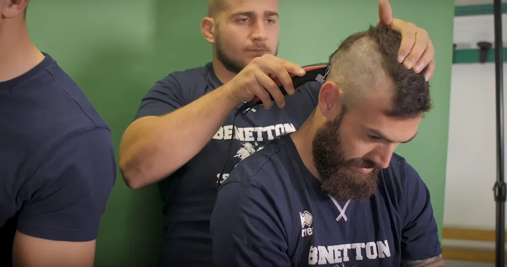 Rugby Treviso: Nasi Manu deve incominciare la chemio, i suoi compagni si rasano come lui