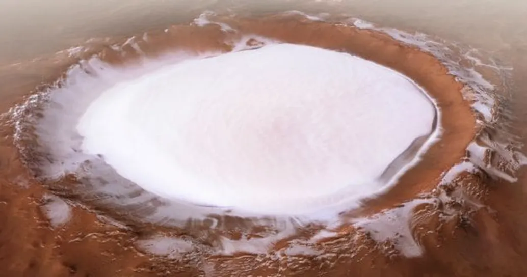 Marte: ecco le foto dell’immenso cratere Kolorev formato da solo ghiaccio