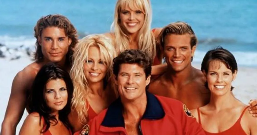 Baywatch compie trent’anni: ecco come sono oggi gli attori del cast