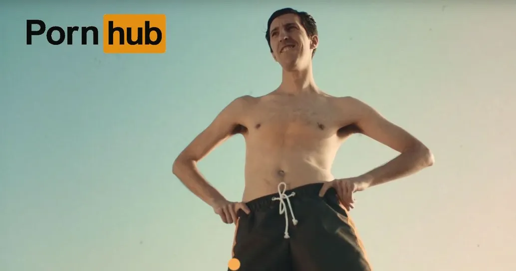 Il costume di Pornhub vi salverà dai momenti imbarazzanti in spiaggia
