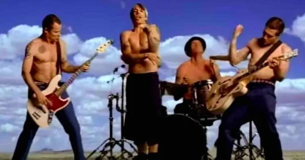 Red Hot Chili Peppers: “Californication” compie 21 anni