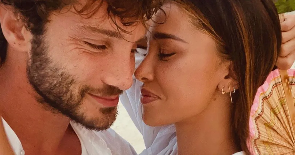 I dolcissimi auguri di Stefano De Martino per il compleanno di Belen Rodriguez