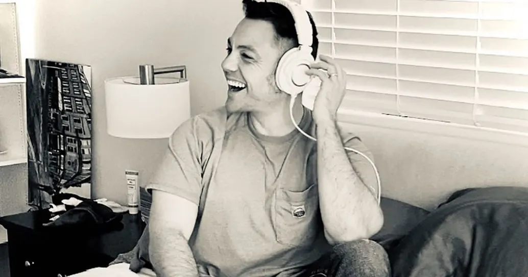 Dopo la scomparsa di Beau, Tiziano Ferro adotta Jake