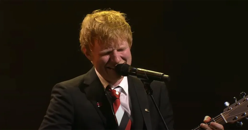 Ed Sheeran si commuove presentando un brano inedito scritto durante il lockdown