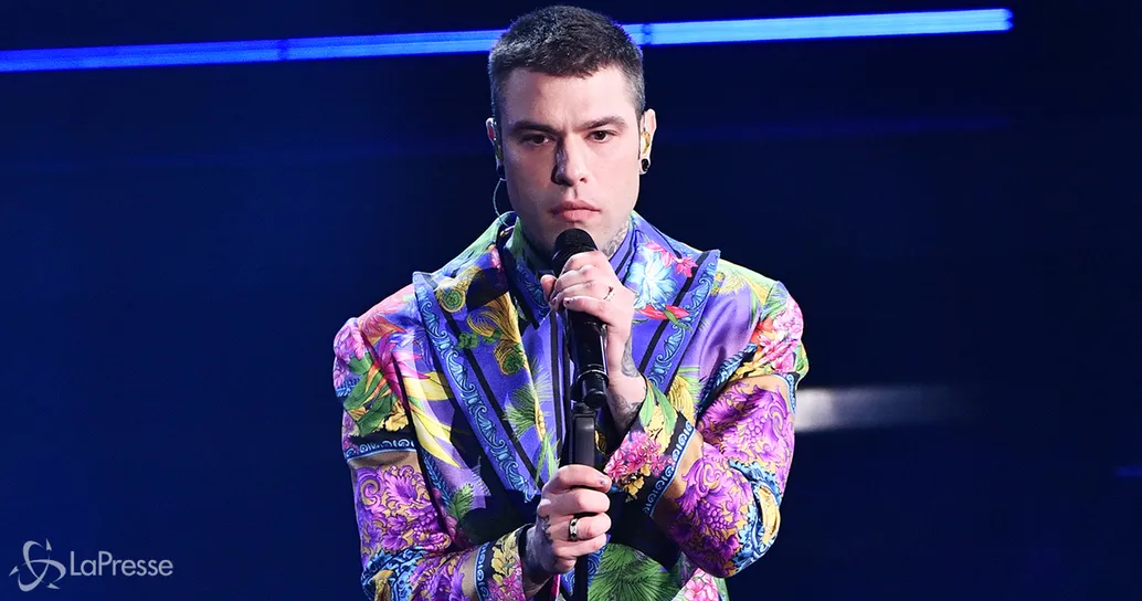 Fedez racconta il suo Sanremo su Twitch: “Ho avuto un attacco di panico”