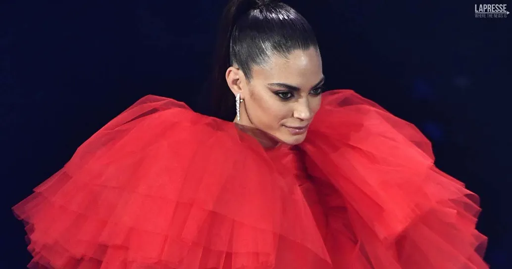 “Sono single” Elodie spiega perché è finita con Marracash