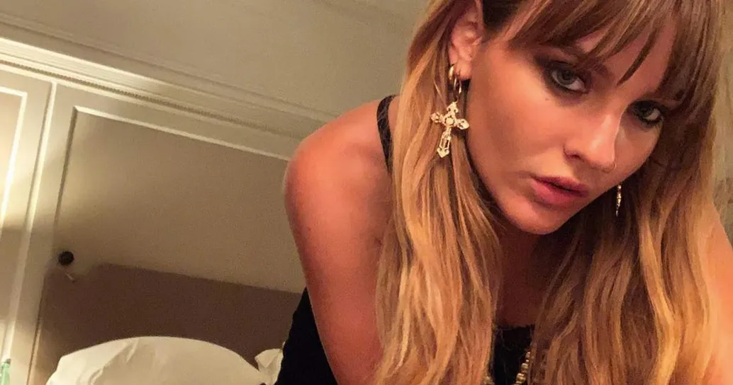 Victoria dei Måneskin e la foto in bikini che scatena le polemiche: ecco il post su Instagram