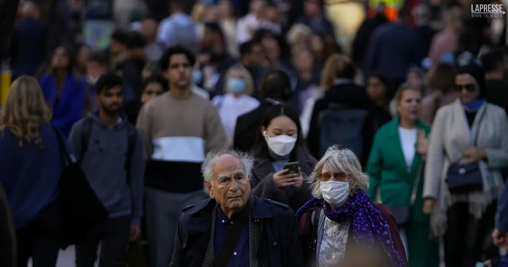 Covid, i nuovi sintomi della variante Omicron 2: ecco la lista aggiornata