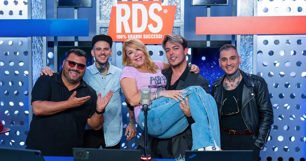 Stash e The Kolors: il quiz di Anna e Sergio sugli assoli di chitarra e tutto su “Blackout”