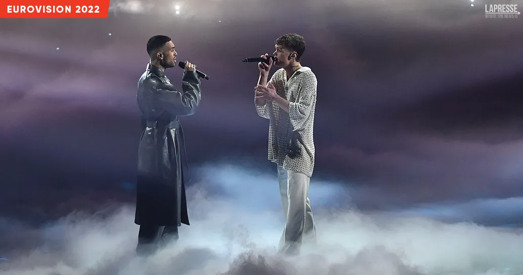 Un video mostra le prove di Mahmood e Blanco in vista dell’Eurovision di stasera