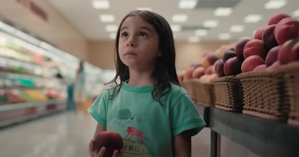 Il significato dietro lo spot della pesca di Esselunga: risponde l’ideatore