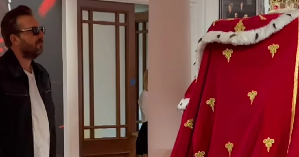 Cesare Cremonini alla mostra dei cimeli di Freddie Mercury prima dell’asta: la sua riflessione è perfetta