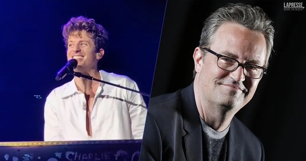 Charlie Puth canta la sigla di “Friends” in onore a Matthew Perry: il video dal concerto