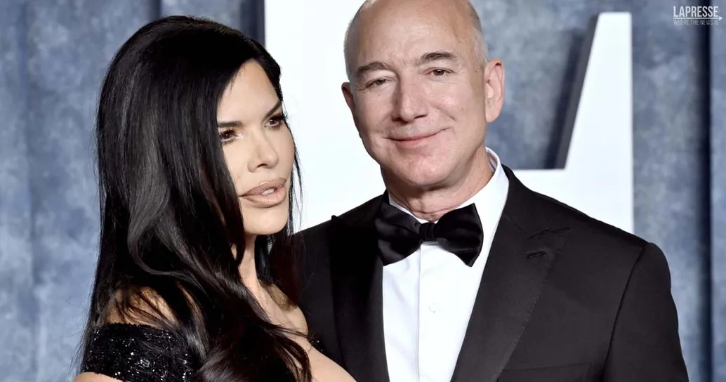 Gli outfit sono audaci: Jeff Bezos e la fidanzata Lauren Sánchez conquistano la Fashion Week di Milano