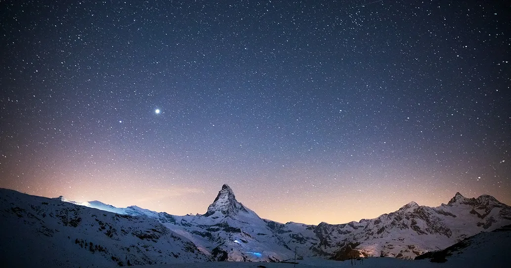 In arrivo il raro incontro tra Venere e Saturno: quando vedere questo imperdibile “bacio”