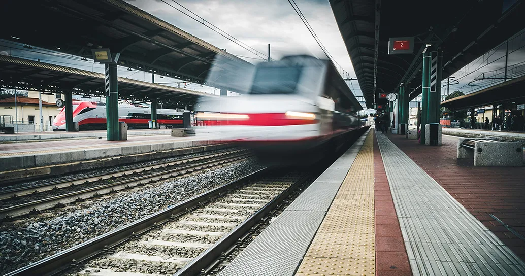 Trenitalia fa dietrofront: già ritirato il nuovo regolamento su valigie e biciclette