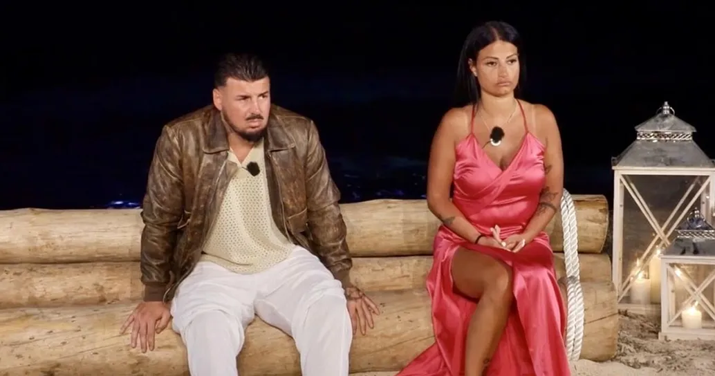 Il falò di confronto di Alessia e Lino ma con la voce e il volto di Gerry Scotti: l’esilarante video fatto con l’IA
