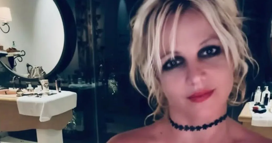Britney Spears: “Il mio Instagram fa schifo? Ecco 40 scatti imbarazzanti fatti contro la mia volontà”