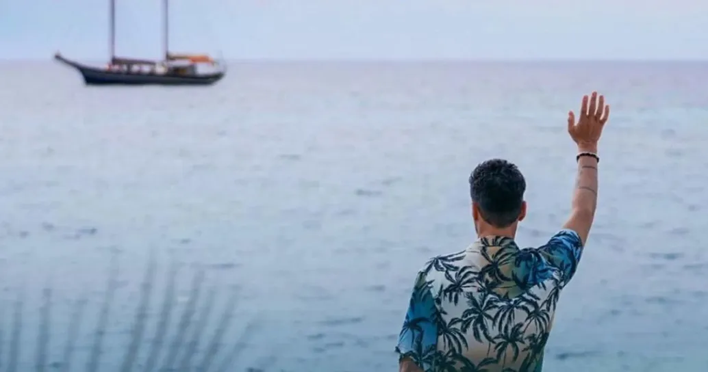 Disastro a “Temptation Island”: affonda il veliero prima ancora che inizi il programma, ecco la foto