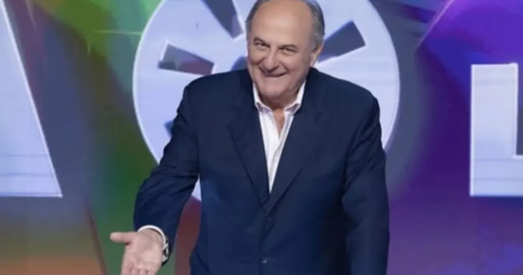 Rivoluzione palinsesti Mediaset: come vanno gli ascolti de La Ruota della Fortuna e la frecciatina di Striscia la Notizia