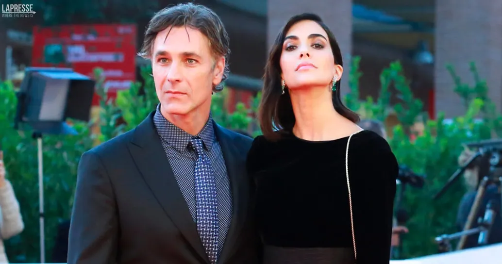 Raoul Bova vs. Rocío Muñoz Morales: entrano in campo gli avvocati, l’ultima foto di lei