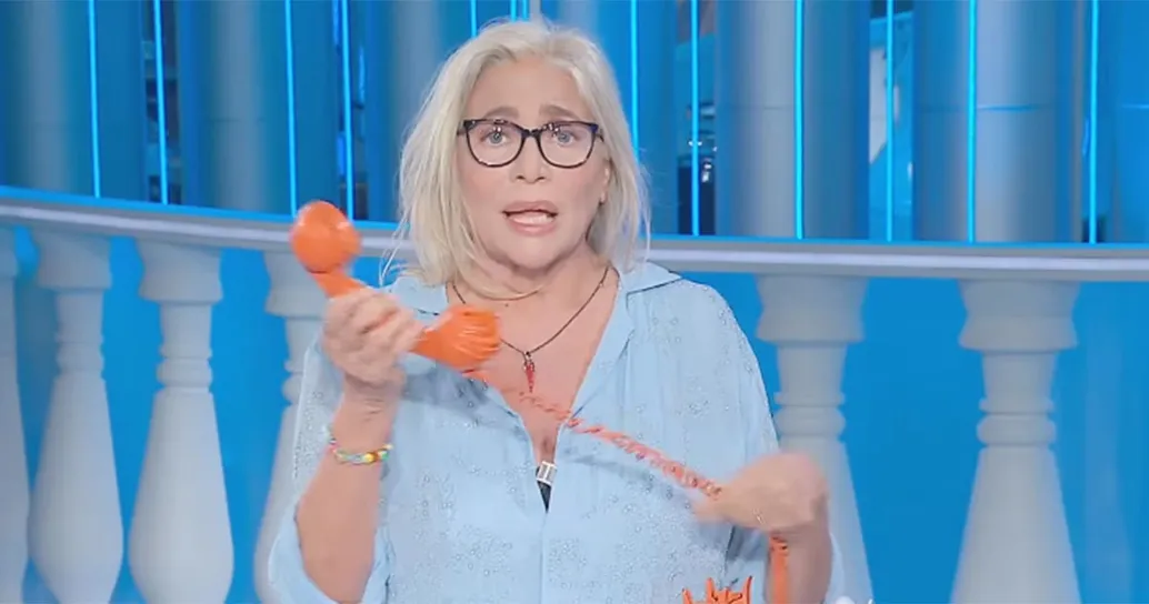 Caos a Domenica In, Mara Venier lascia oppure no? Gli ultimi aggiornamenti e il primo abbandono