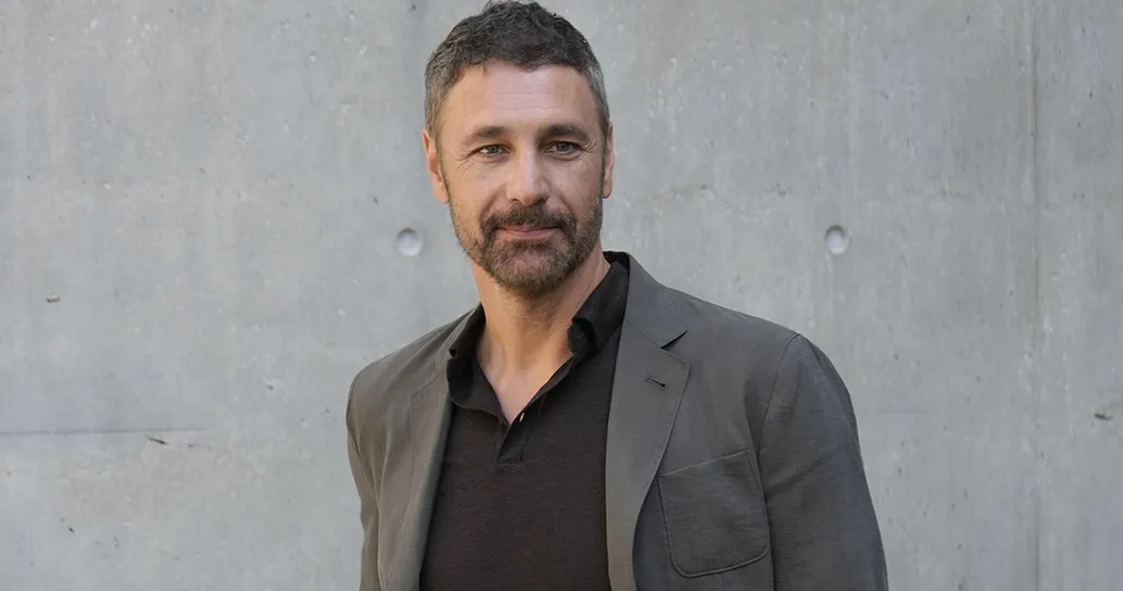 Raoul Bova vittima di una “truffa premeditata”? Le chat inedite svelano cosa c’è davvero sotto