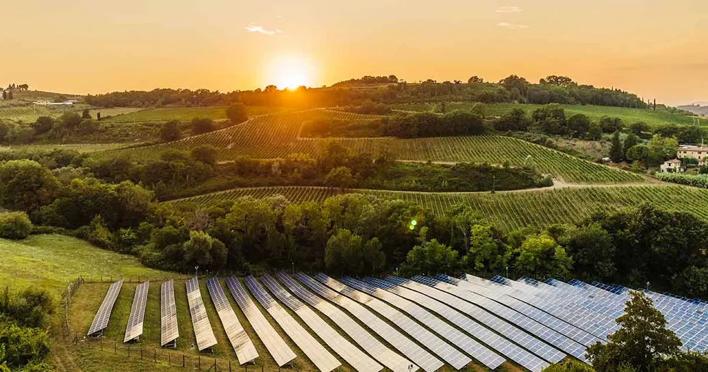 Pannelli solari riciclati e ancora più green: la nuova scoperta per un’energia sempre più sostenibile