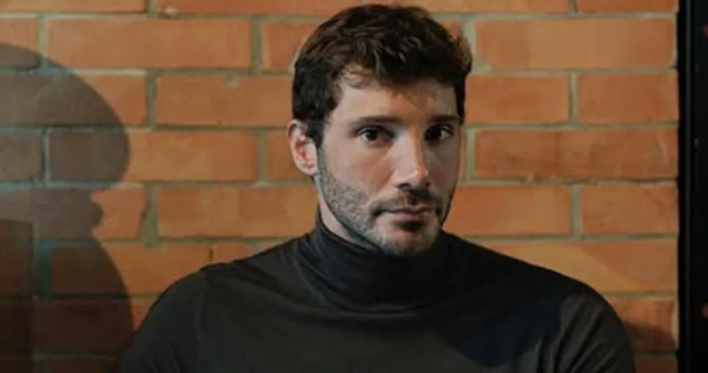 Stefano De Martino e i video intimi con Caroline Tronelli, la svolta: ecco chi avrebbe diffuso i filmati