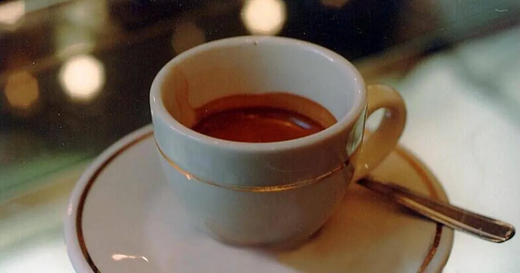 Il caffè ‘fa bene’ a cervello e intestino, ecco come ci aiuta