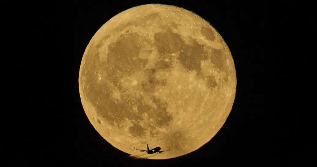 Superluna 2025, il 5 novembre avremo la Luna Piena più grande e luminosa degli ultimi 6 anni: dove e quando vederla