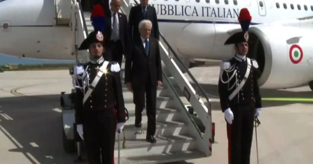 Mattarella a Lampedusa rende omaggio alla Porta d8217Europa