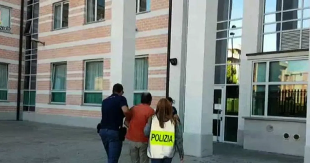 Cercava sesso sadomaso via Facebook arrestato pedofilo a Biella