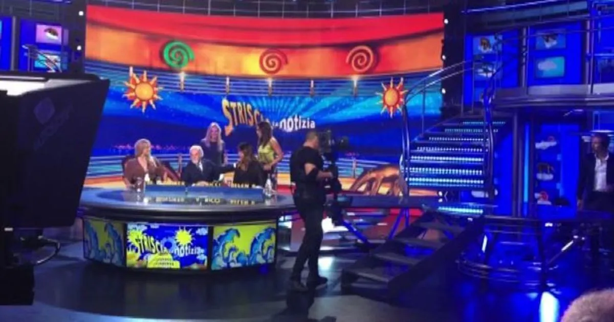 Riparte 8220Striscia la notizia8221 con Beln e Michelle Hunziker