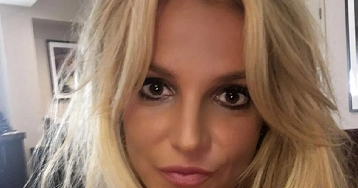 Britney Spears splendida forma in un salto