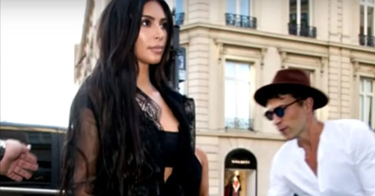Kim Kardashian aggredita da un 8220fan8221 alla settimana della moda di Parigi