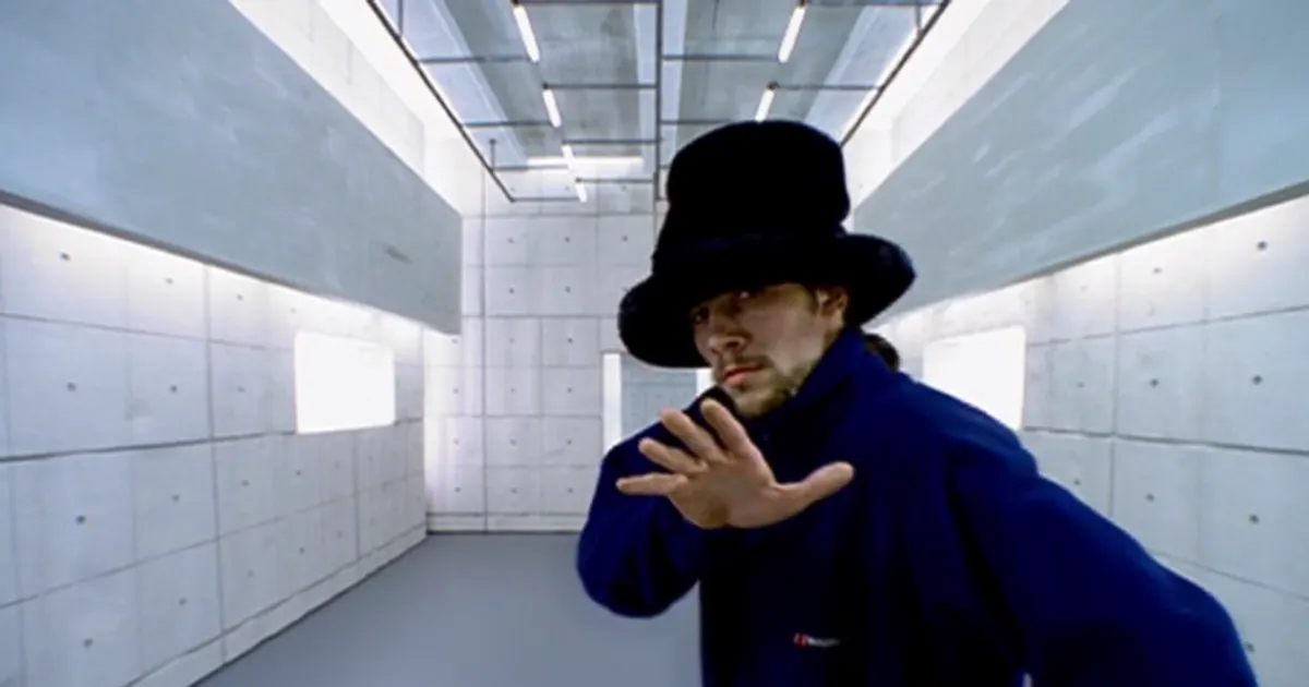Jamiroquai un grande ritorno ecco 8220CLOUD 98221 il nuovo singolo
