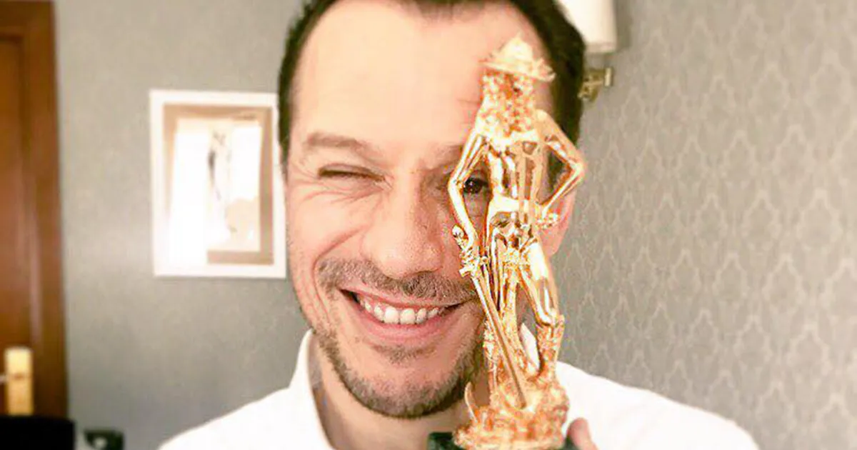 E8217 nato Lorenzo Accorsi il post di pap Stefano mano nella mano col figlio
