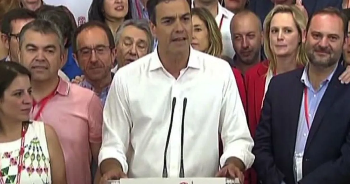 Spagna Sanchez torna alla guida del Psoe grattacapo per Rajoy