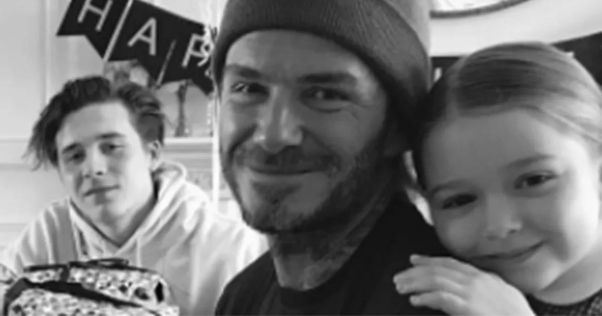 David Beckham per il compleanno eccolo con i quattro figli