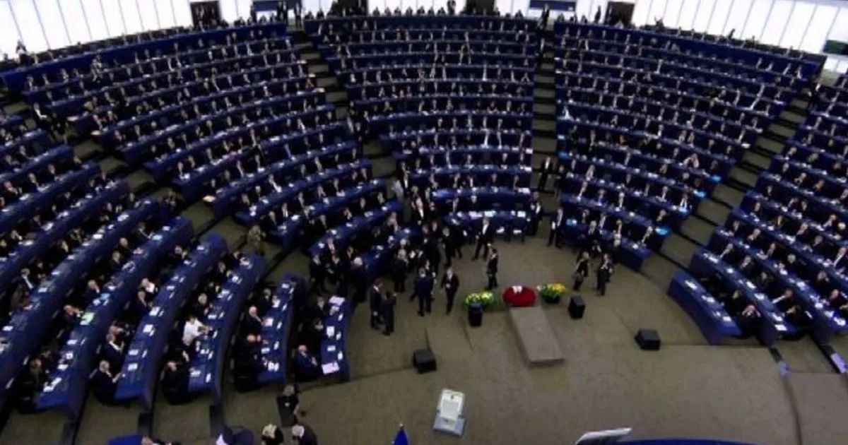 Al Parlamento europeo la cerimonia in ricordo di Kohl