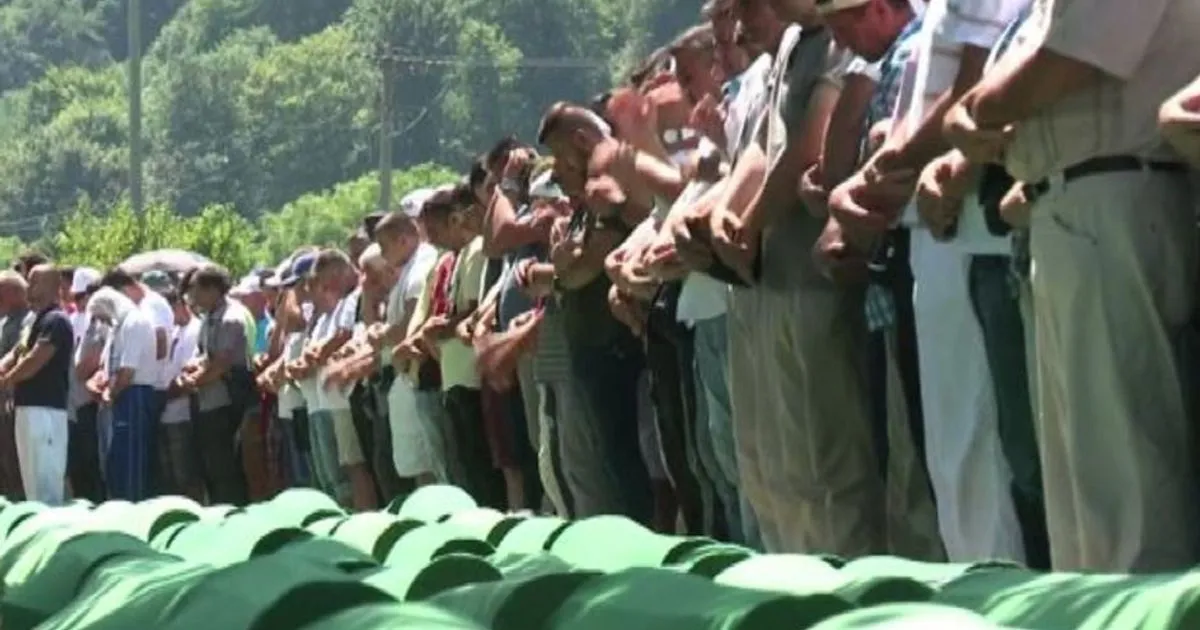 A Srebrenica 22 anni dopo si inumano ancora delle vittime
