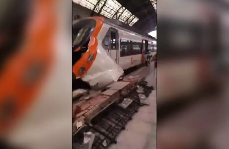 Almeno 48 persone ferite in incidente ferroviario a Barcellona